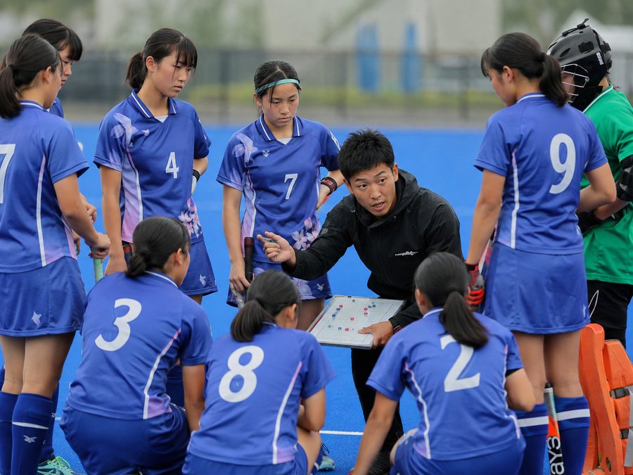 ホッケー試合シーン